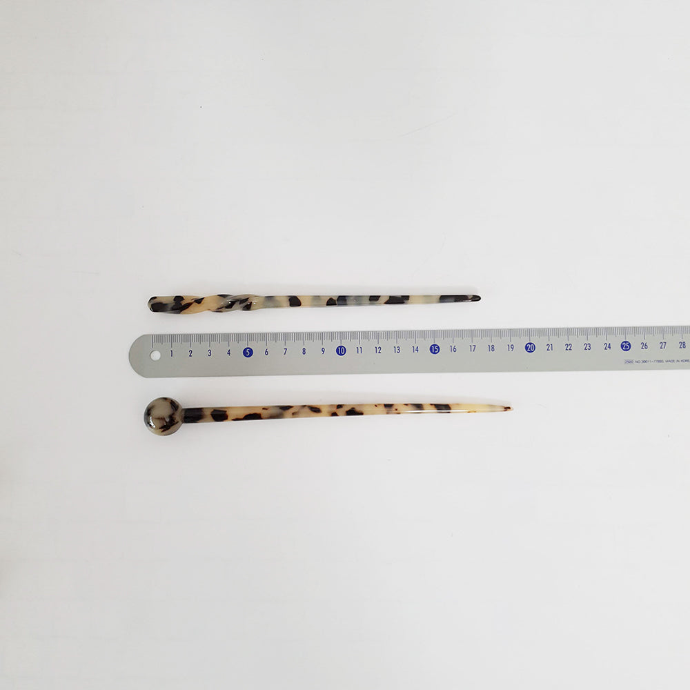 Basic Twist Hair Stick 6.9 in – Tortoise Shell Marble, French Pin