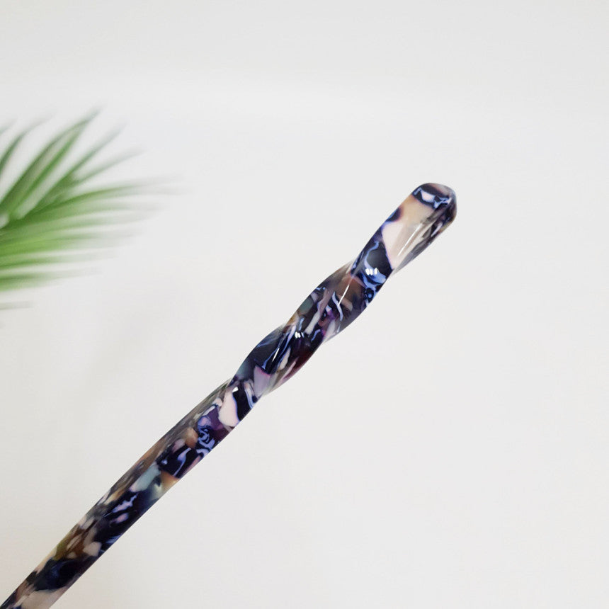 Basic Twist Hair Stick 6.9 in – Tortoise Shell Marble, French Pin