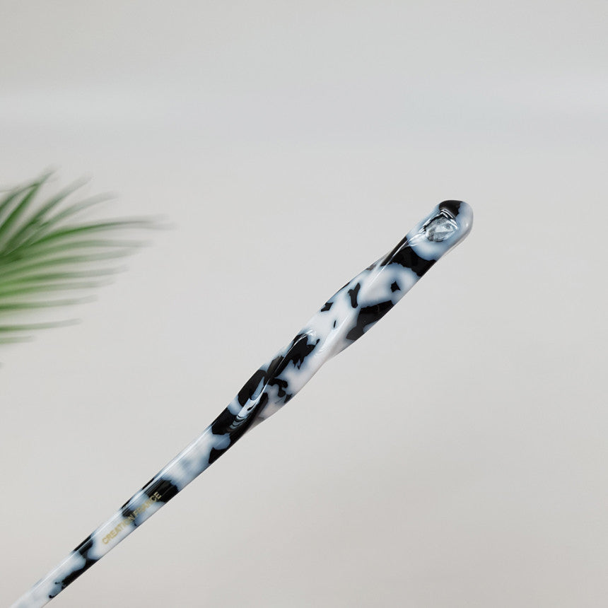 Basic Twist Hair Stick 6.9 in – Tortoise Shell Marble, French Pin