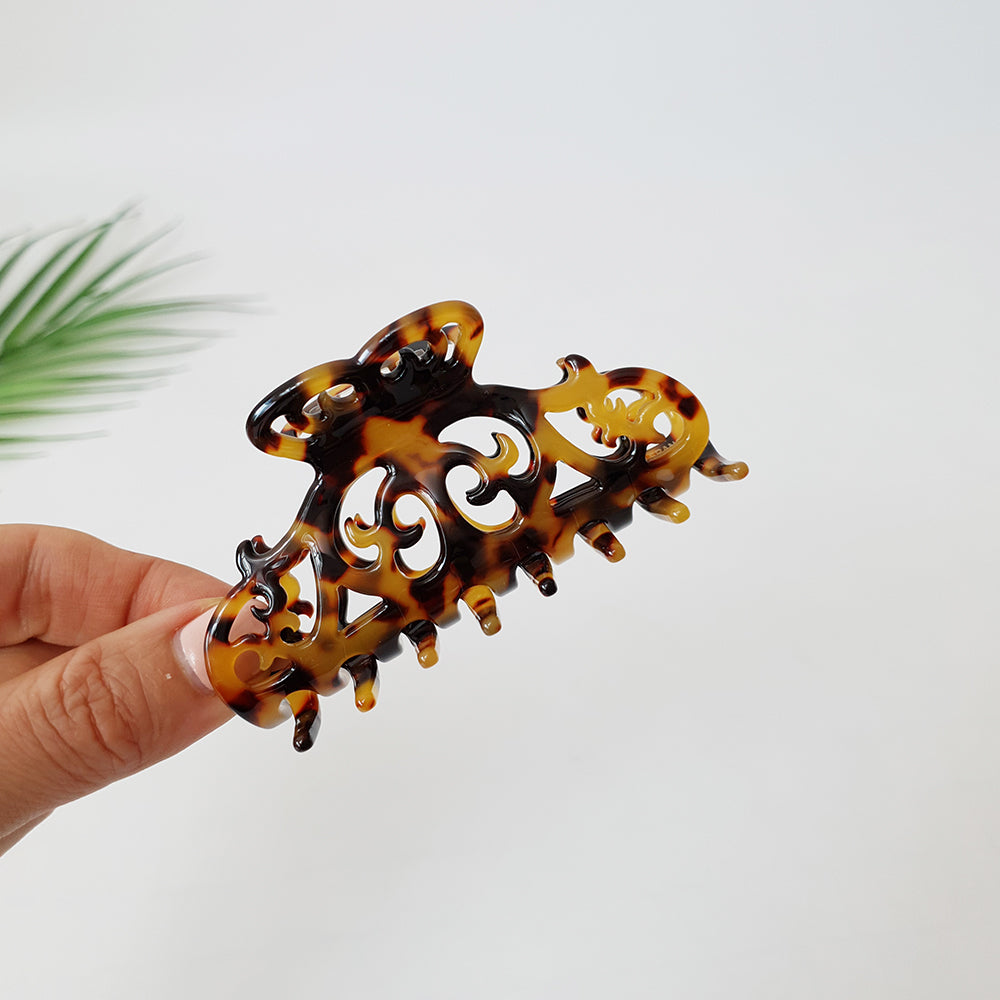 Scroll Medium Hair Claw Clip – 1 Leopard Brown