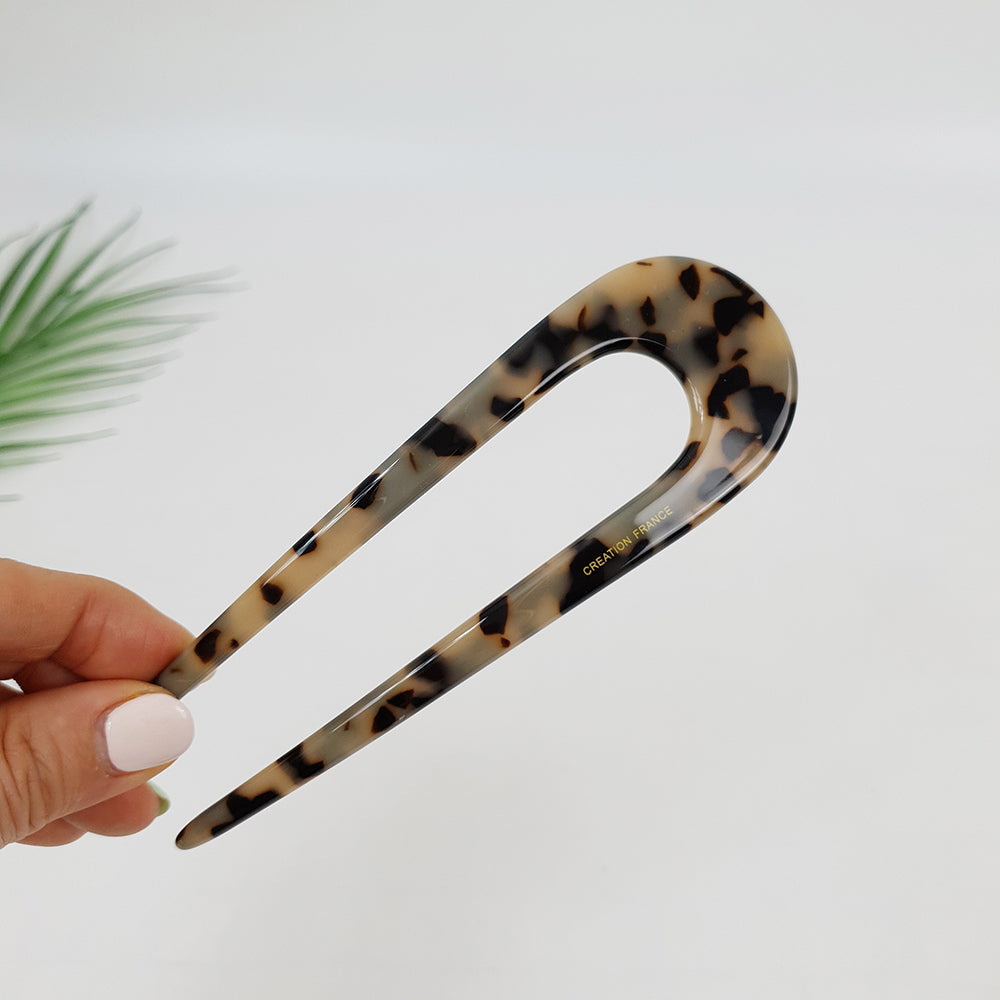2 Leopard Beige (in hand)