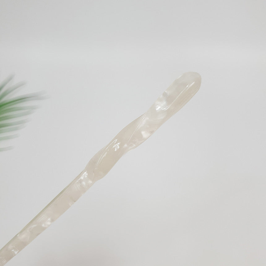 Basic Twist Hair Stick 6.9 in – Tortoise Shell Marble, French Pin