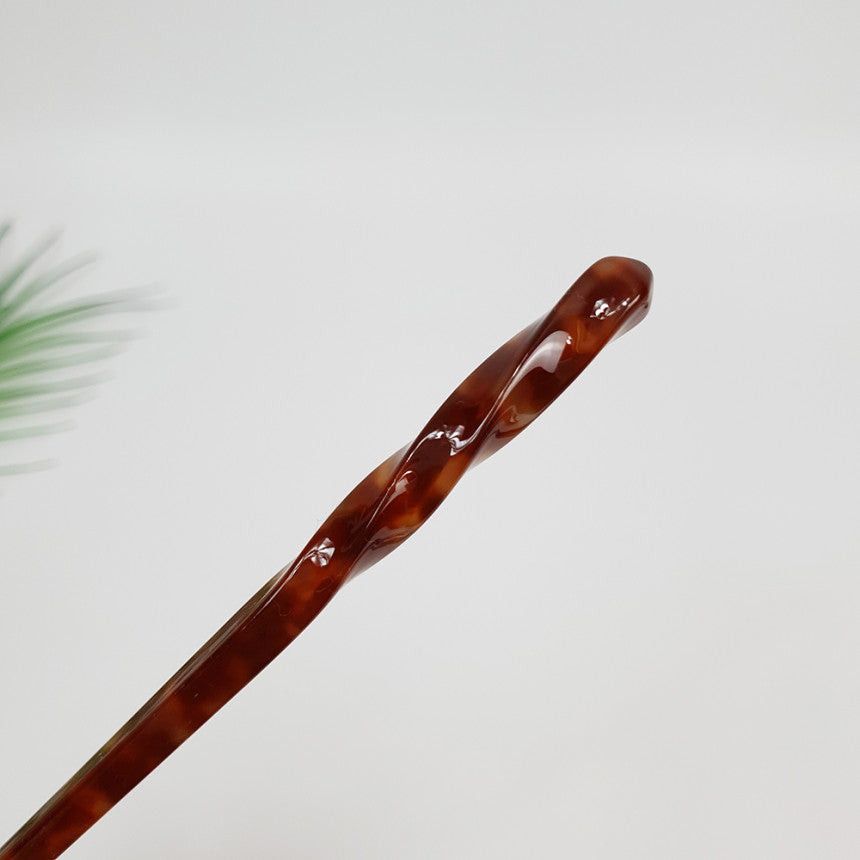 Basic Twist Hair Stick 6.9 in – Tortoise Shell Marble, French Pin