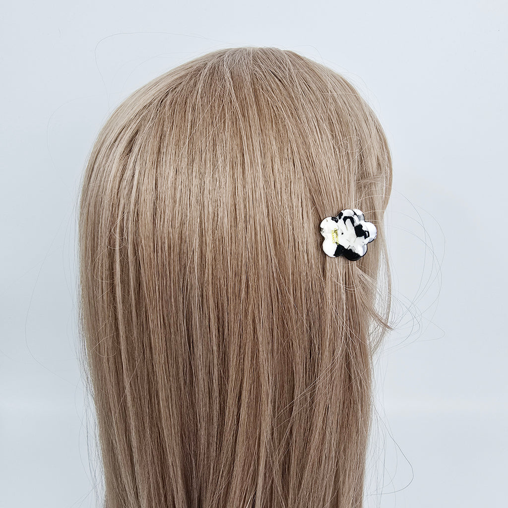 Flower Extra Mini Hair Claw Clip 1.0 in – French-style, for Bangs