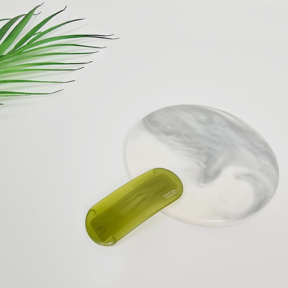 Rounded Square Snap Clip 2.2 in – 8 Pure Olive Green