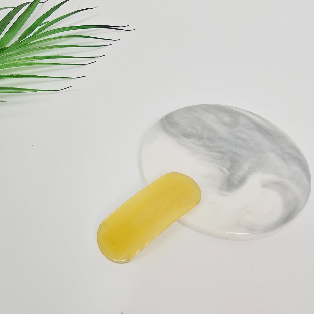 Rounded Square Snap Clip 2.2 in – 6 Pure Mustard