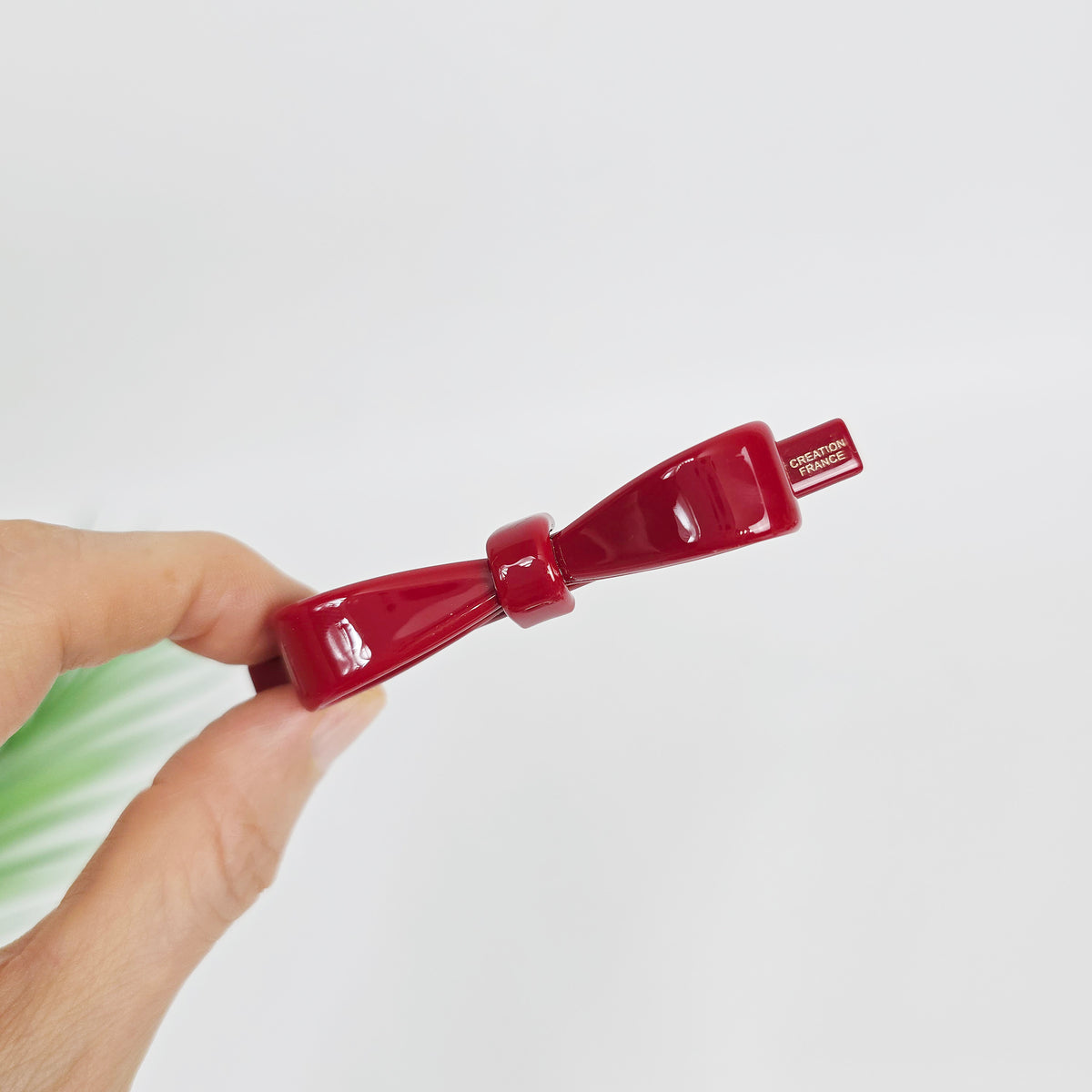 Assorted Shape Hair Barrette 4.3 in – 2 Short Bow Ribbon 3.5 in