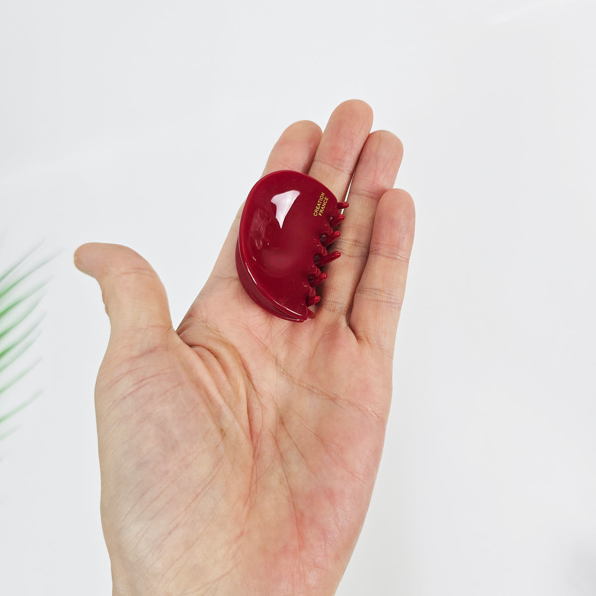 Pebble & Hook Mini Hair Claw Clip 1.8 in – Pastel Red, French-style