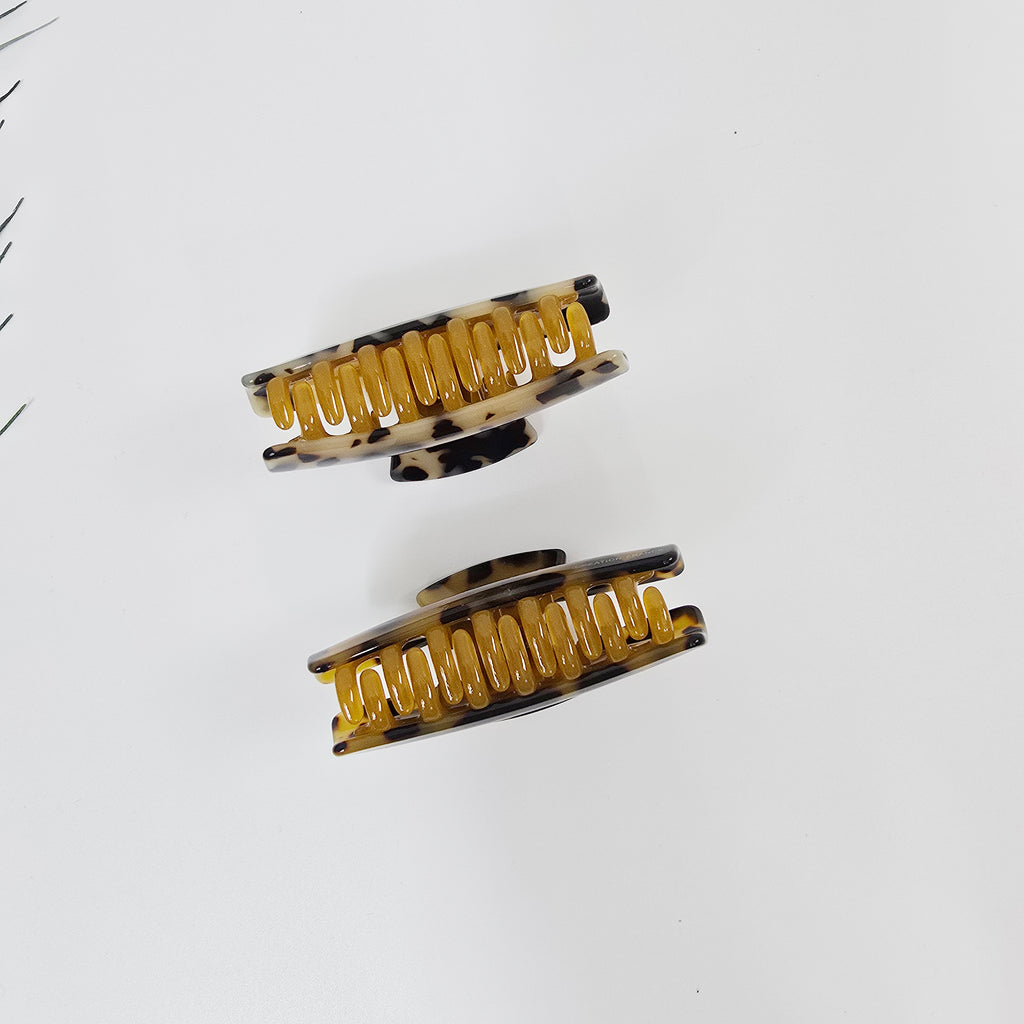 Curved Square Small Hair Claw Clip 3.1 in – Tortoise Shell, Double Clip