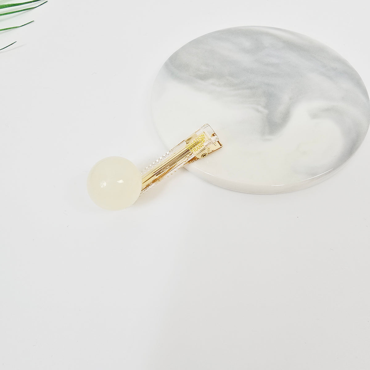 Jelly Ball Mini Alligator Hair Clip 2.0 in – Solid Bead, French-style