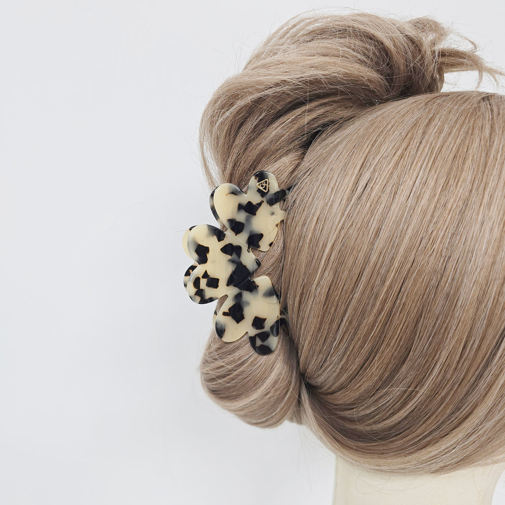 Clover Medium Hair Claw Clip 3.7 in – Tortoise Shell, French-style