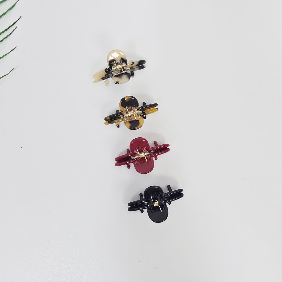 Classic Mini Hair Claw Clip 2.0 in – Tortoise Shell, Solid, for Bangs