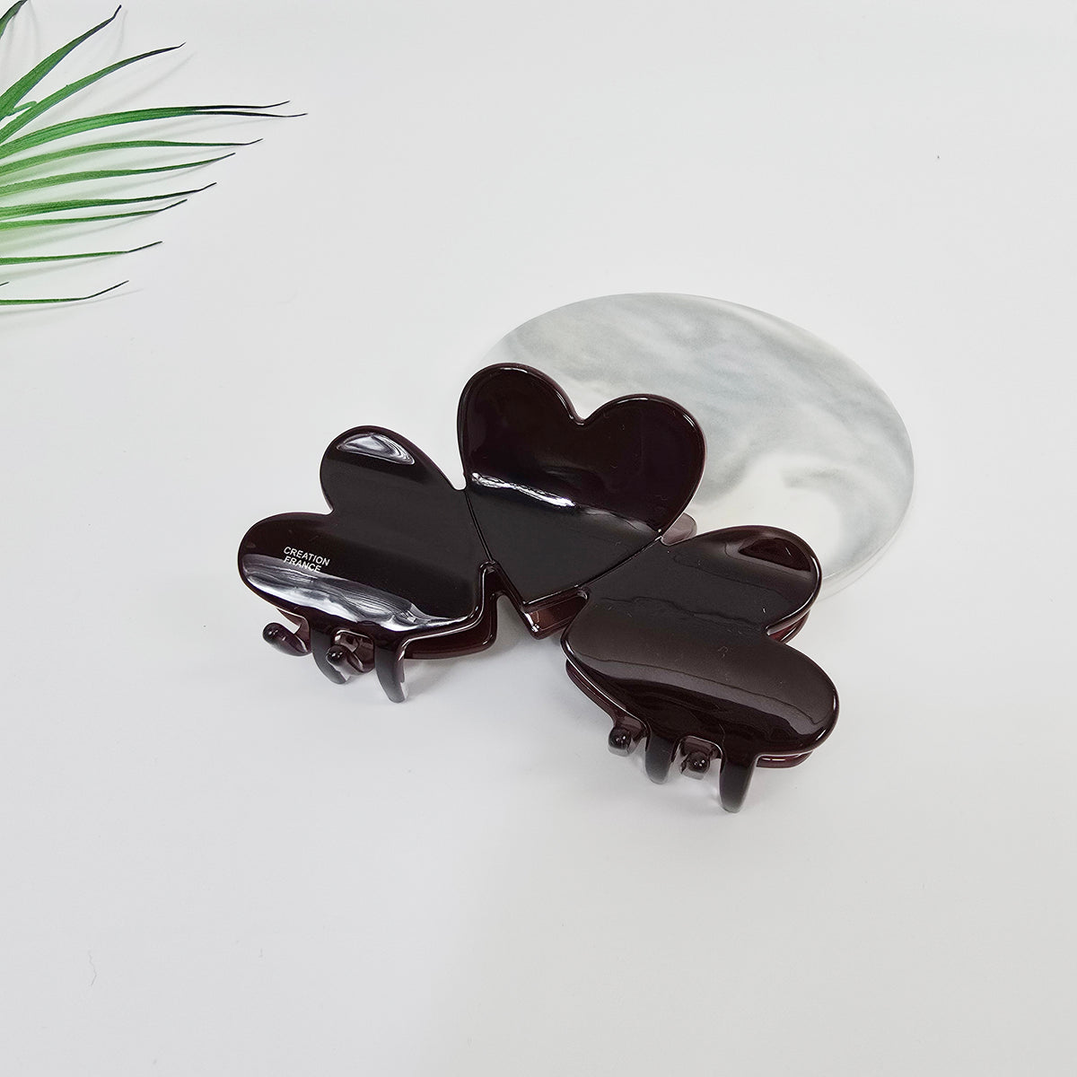 Clover Medium Hair Claw Clip 3.7 in – 8 Pure Chic Brown