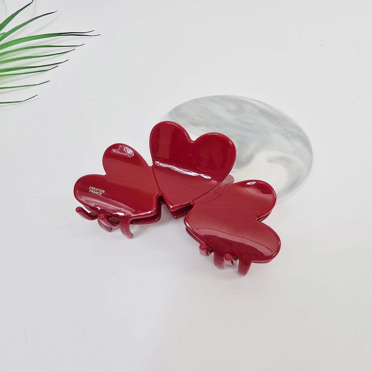 Clover Medium Hair Claw Clip 3.7 in – 7 Pastel Red