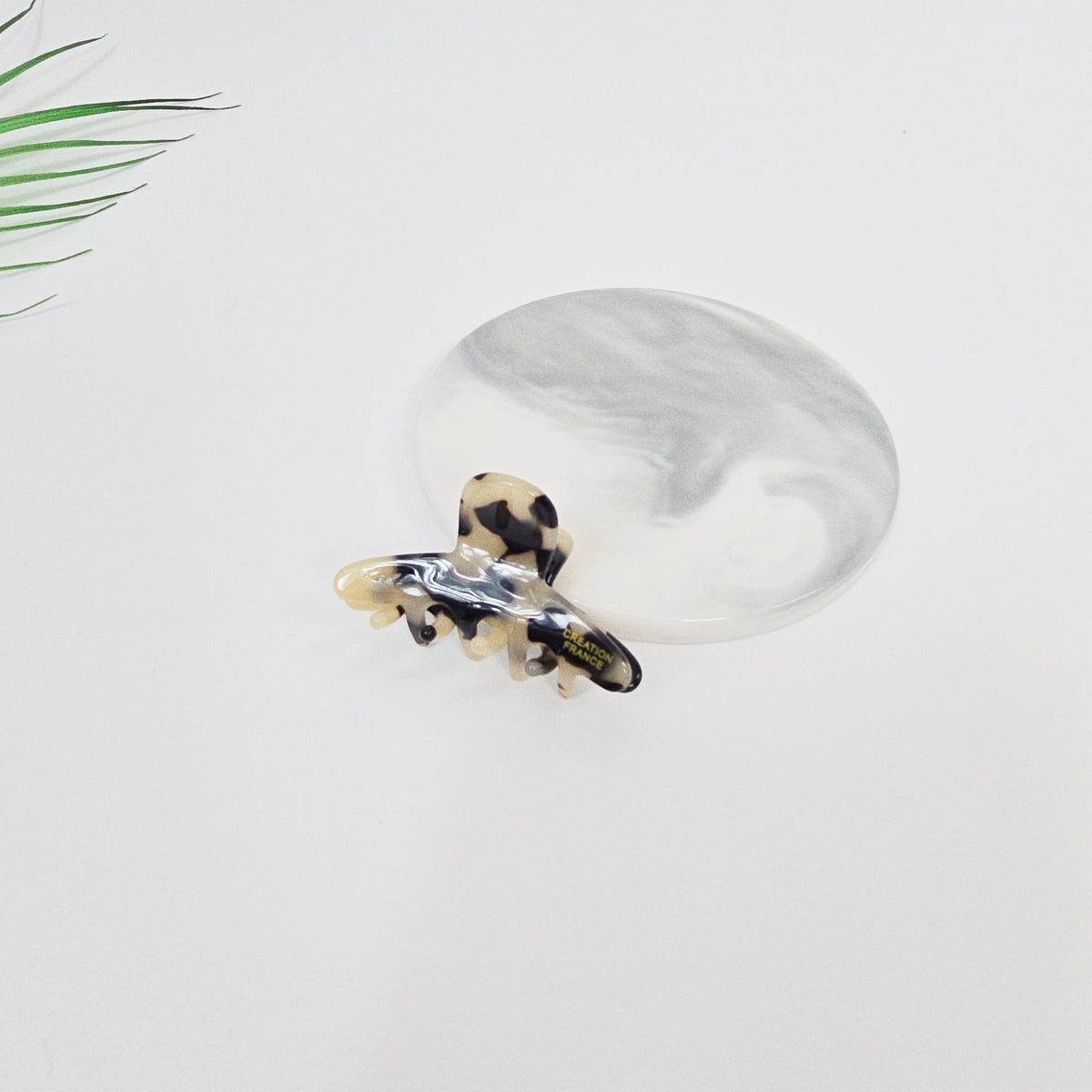 Classic Mini Hair Claw Clip 2.0 in – Tortoise Shell, Solid, for Bangs