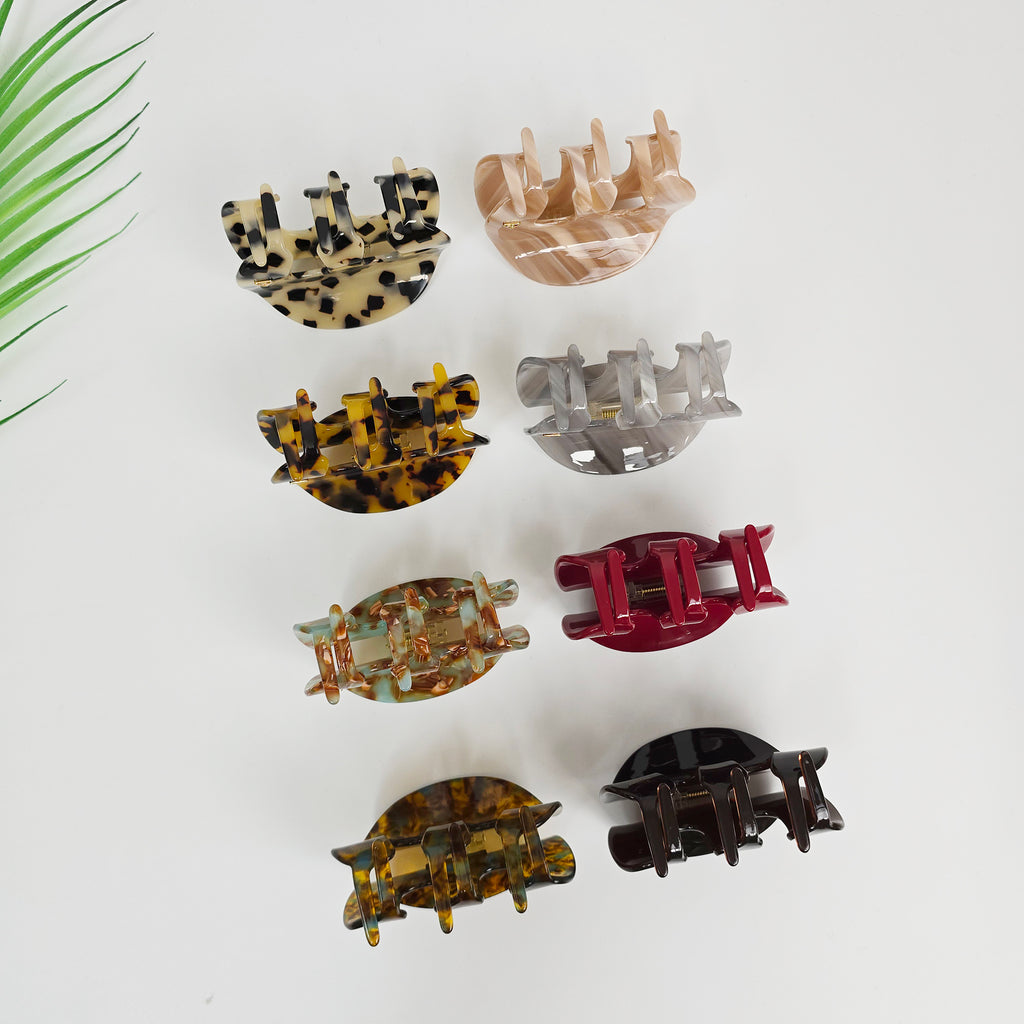 Arch Small Hair Claw Clip 3.0 in – Tortoise Shell, French-style, Half-Up