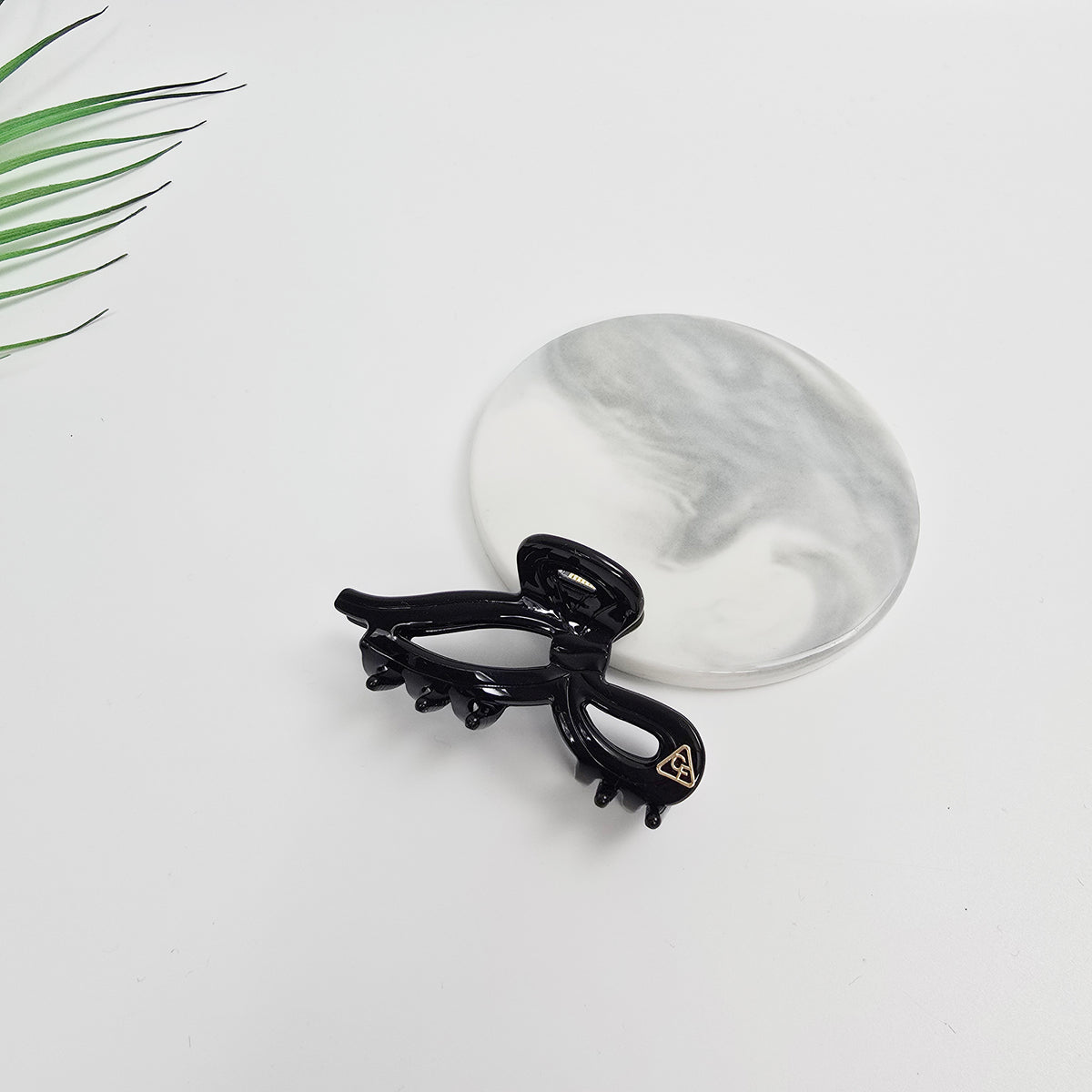 10 Pure Black