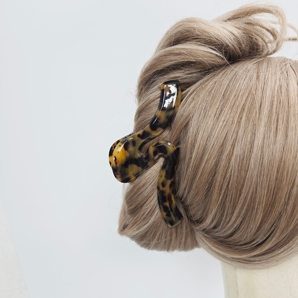 Wave Jumbo Hair Claw Clip 4.9 in – Tortoise Shell, French-style, for Updos