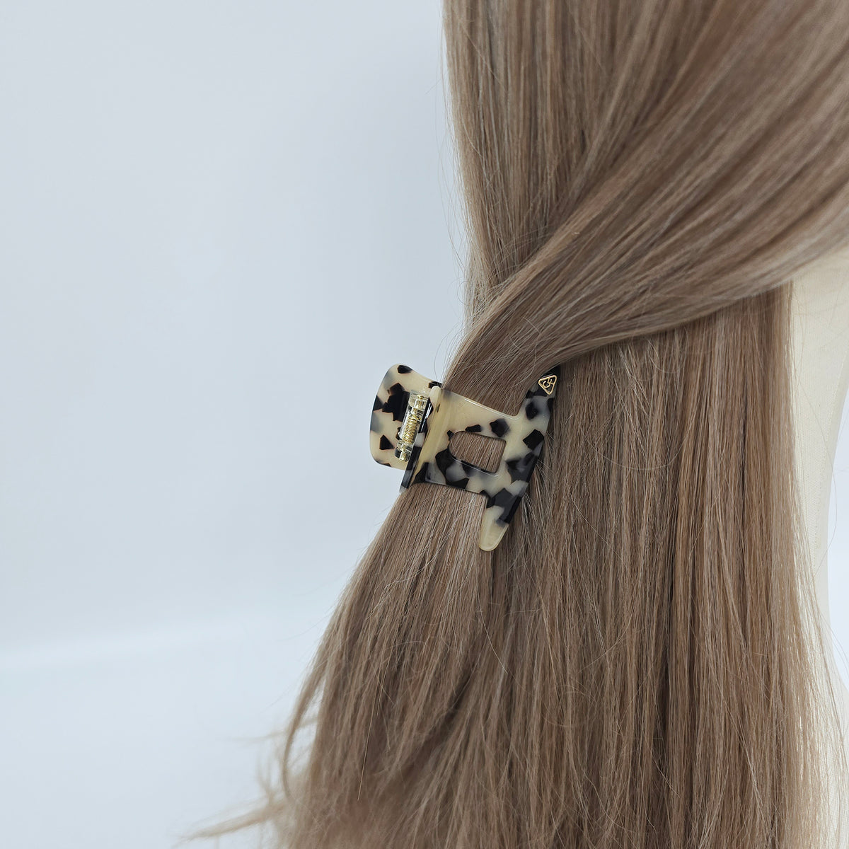 Top Hat Small Hair Claw Clip 2.8 in – Tortoise Shell & Clear, French-style