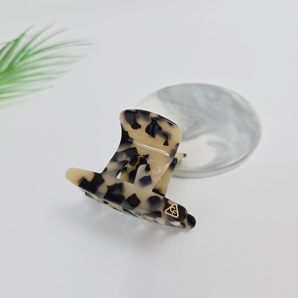 1 Leopard Beige