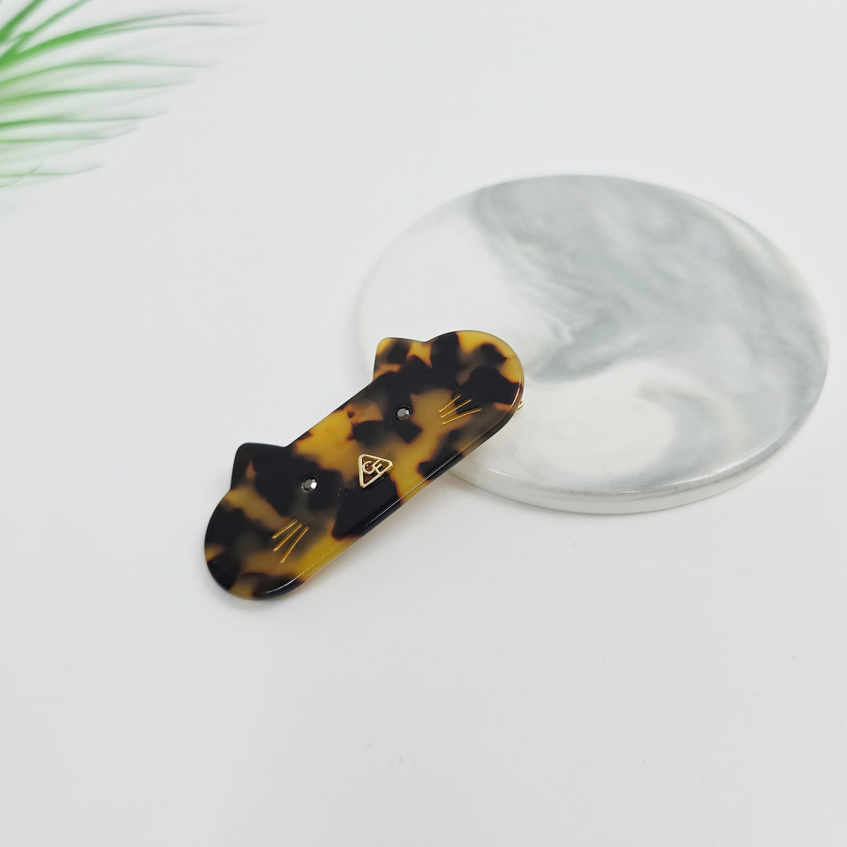 Cat Face Alligator Hair Clip 2.5 in – Tortoise Shell, Solid, French-style
