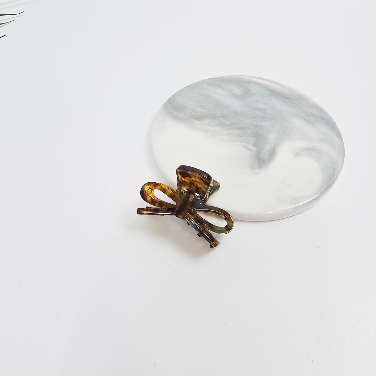 Ribbon Mini Hair Claw Clip 1.6 in – 4 Brown Mint