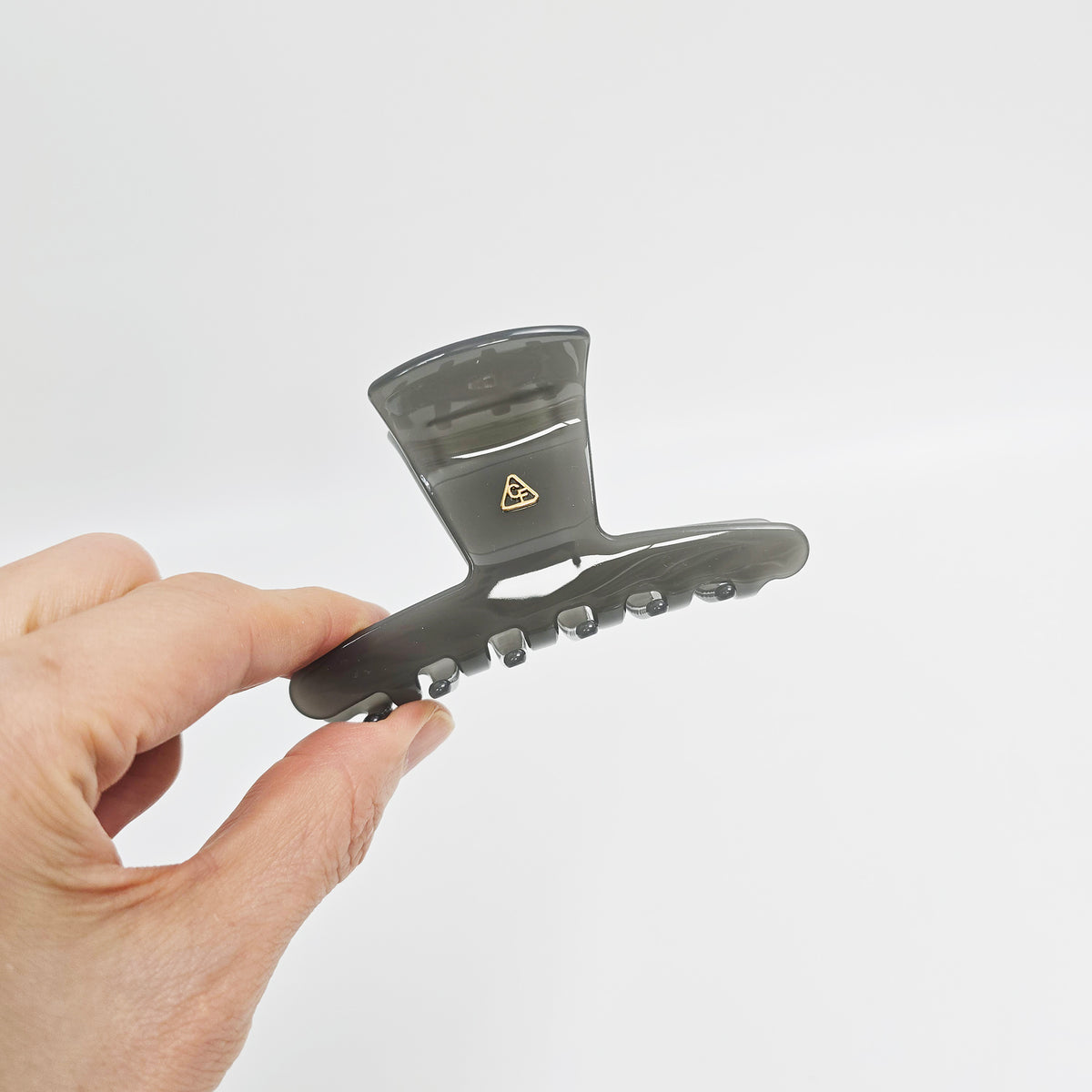 Trapezoid Medium Hair Claw Clip 3.5 in – 6 Pure Smoky Grey