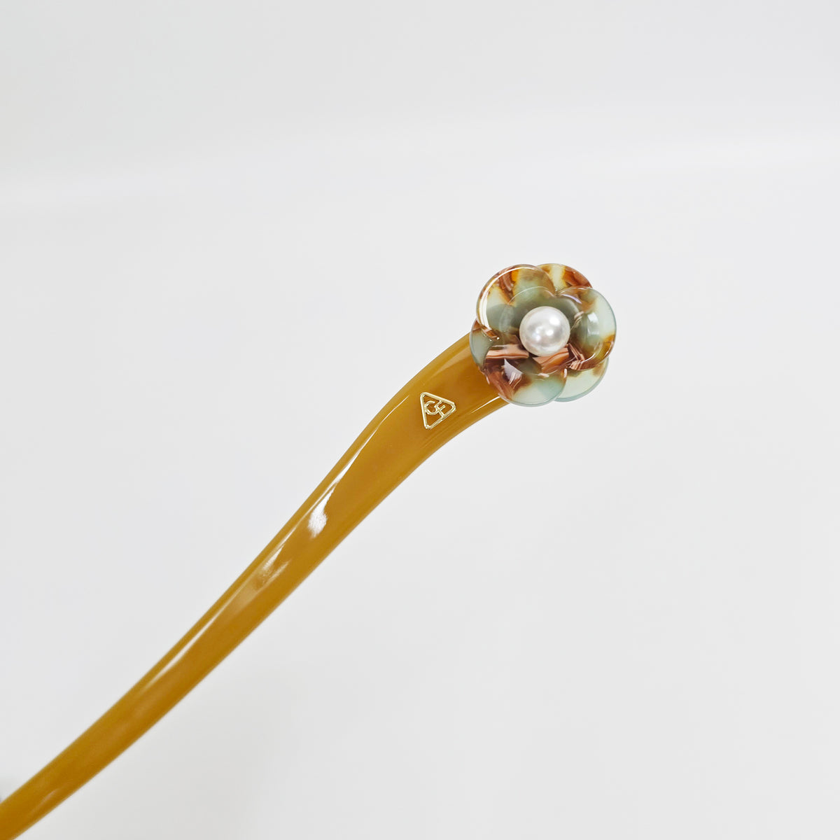 Pansy Pearl Hair Stick 7.1 in – Tortoise Shell, Pastel, French Pin
