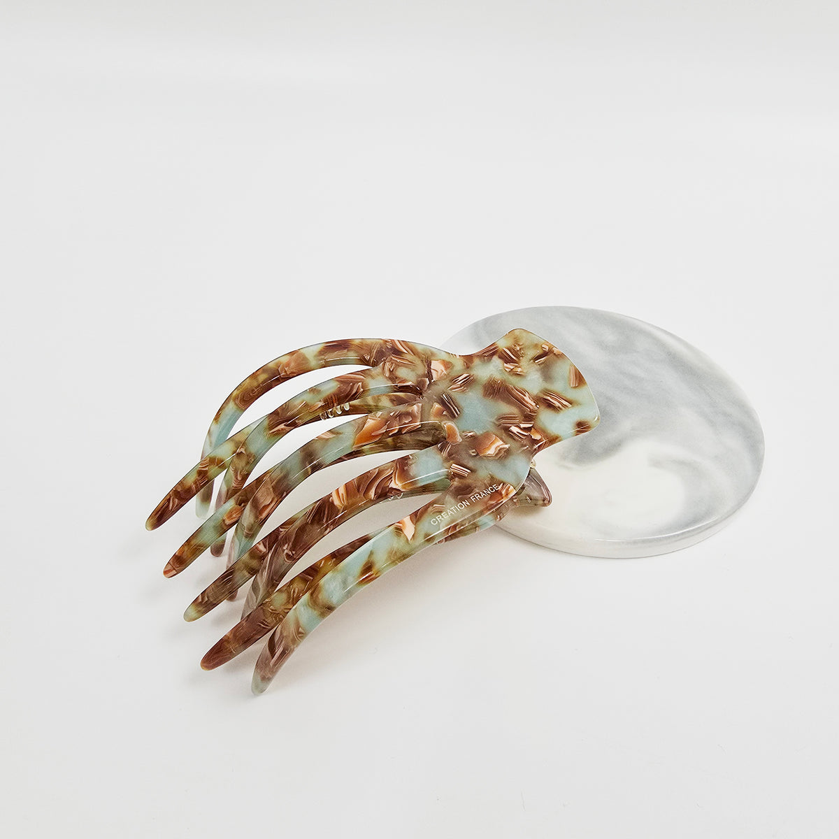 Curved Claw Medium Alligator Hair Clip 3.5 in – Tortoise Shell, for Updos