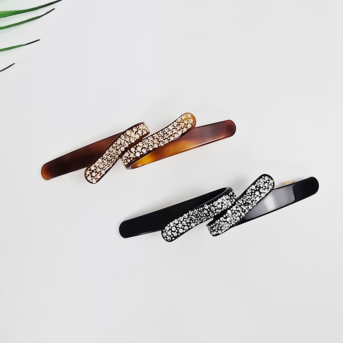 Laurence Slim Hair Barrette 4.1 in – Cubic, French Pin, for Half-Up