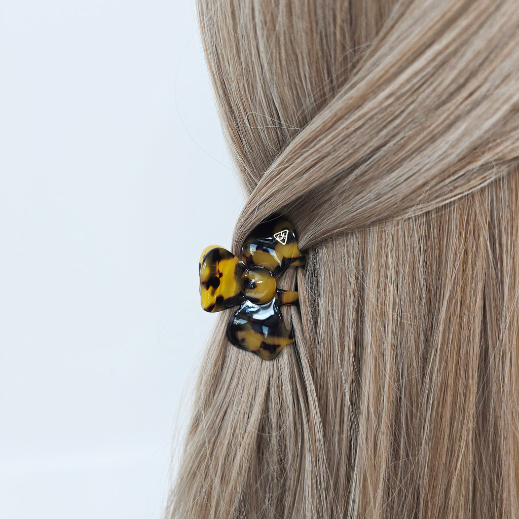 Bloom Mini Hair Claw Clip 2.4 in – Tortoise Shell, Half-Up, French-style