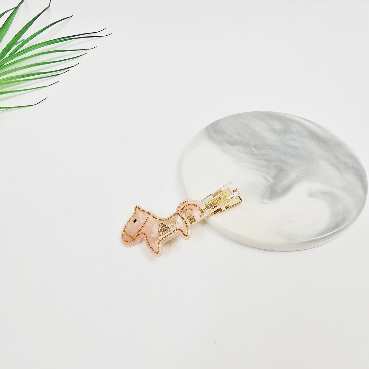 Pony Mini Alligator Hair Clip 2.4 in – Gold Stitch, French-style