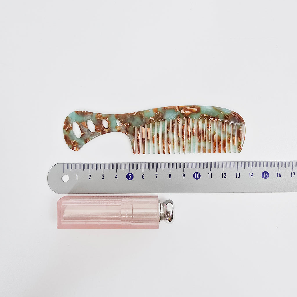 Handle Medium Hair Comb 5.3 in – Tortoise Shell Marble, French-style