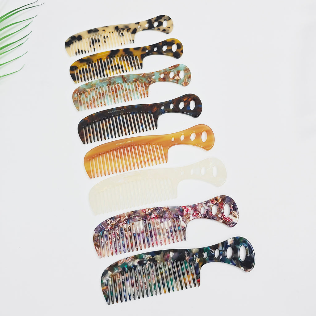 Handle Medium Hair Comb 5.3 in – Tortoise Shell Marble, French-style