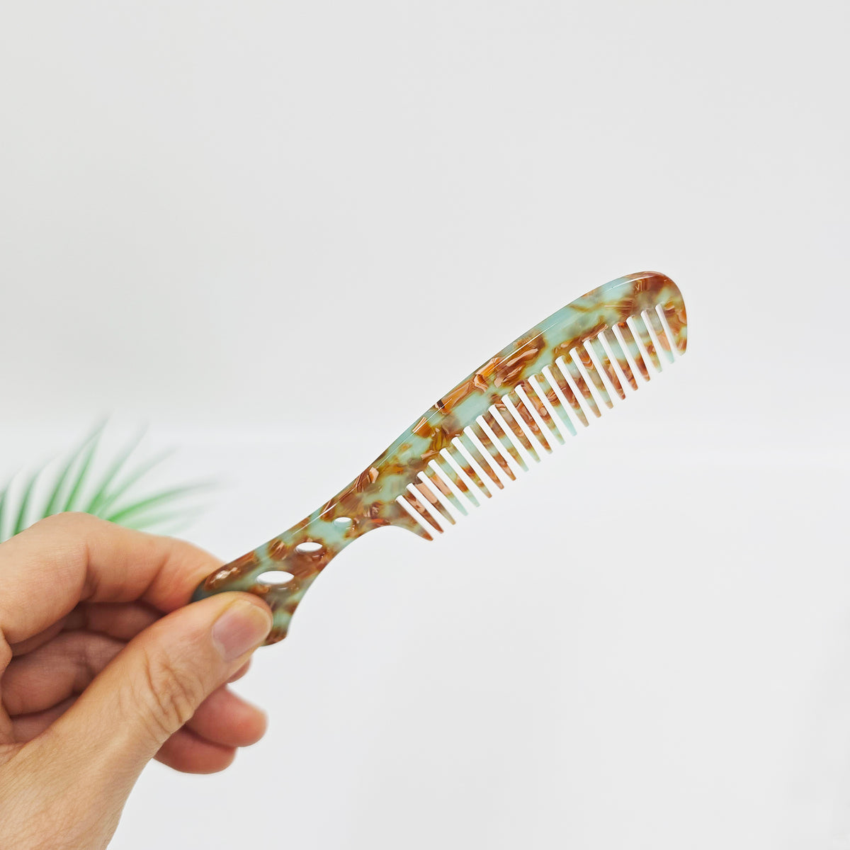 Handle Medium Hair Comb 5.3 in – Tortoise Shell Marble, French-style