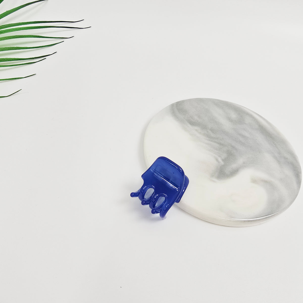 Square Extra Mini Hair Claw Clip 1.2 in – Tortoise & Solid, French-style
