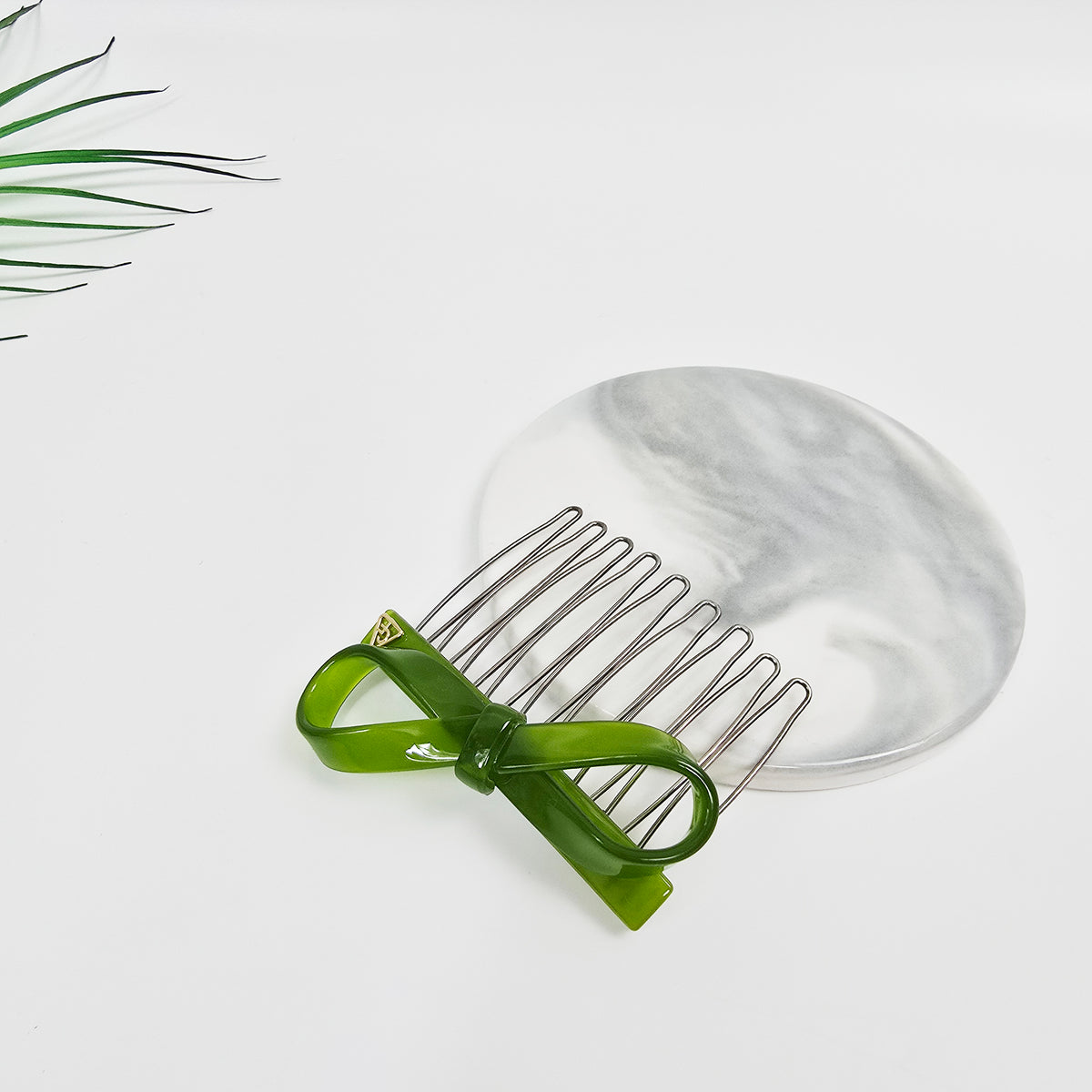 10 Light Green