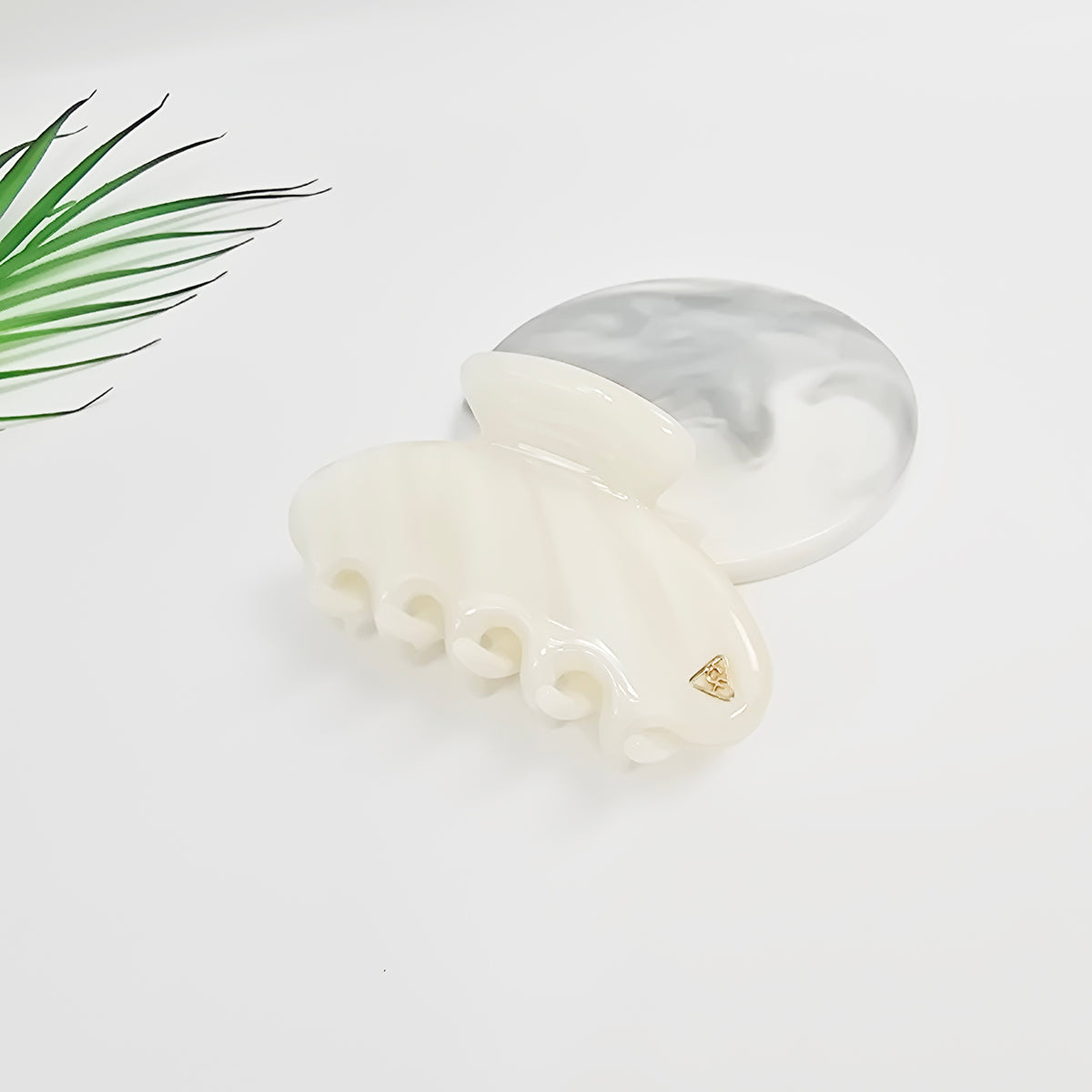 Lumiel Half Moon Medium Hair Claw Clip 3.5 in – Glossy Marble, New Colors