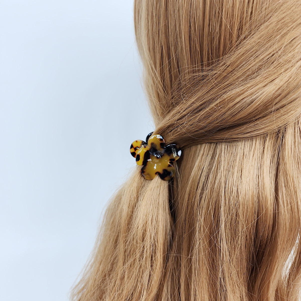 Fleur Mini Hair Claw Clip 1.6 in – Tortoise Shell, Solid, French-style
