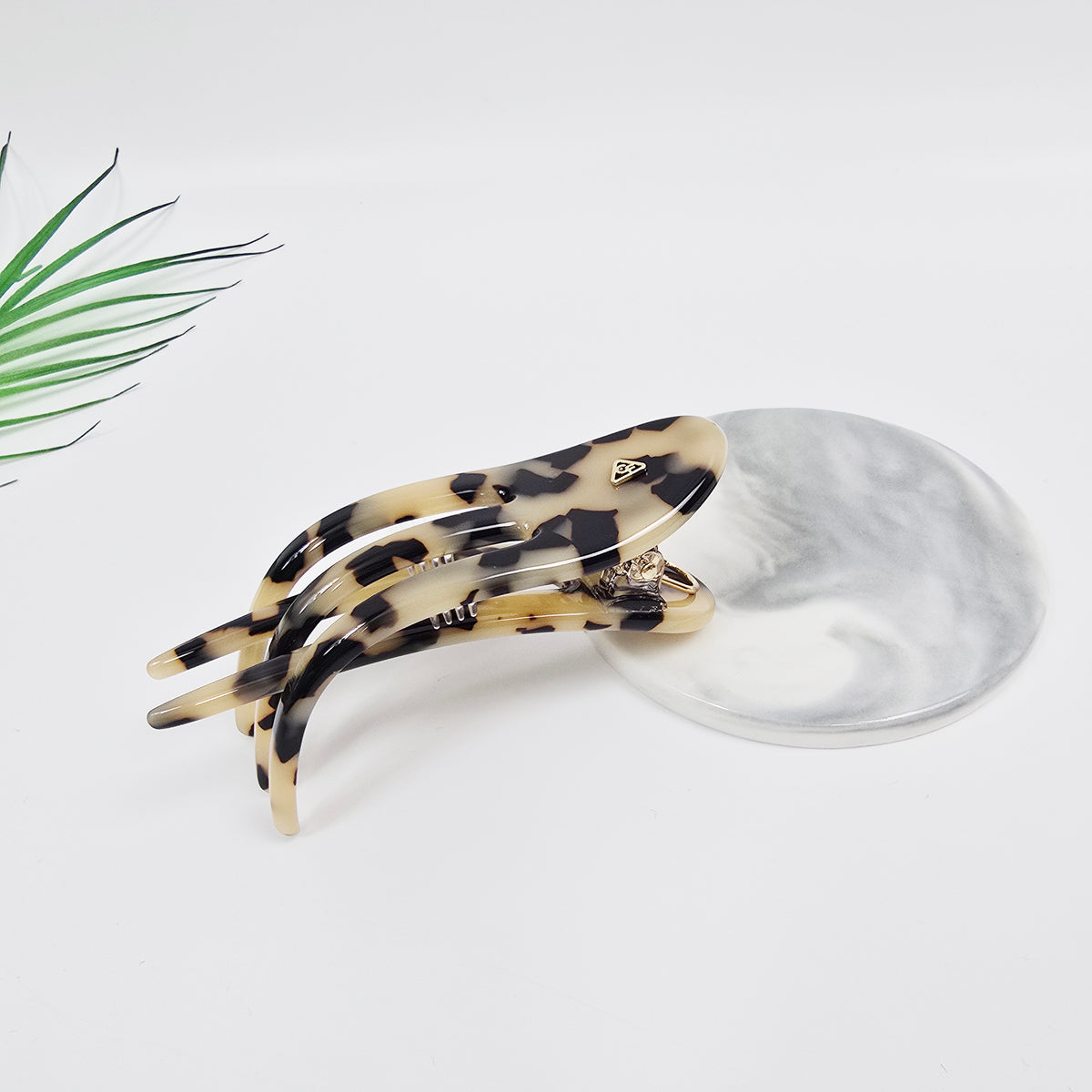 1 Leopard Beige