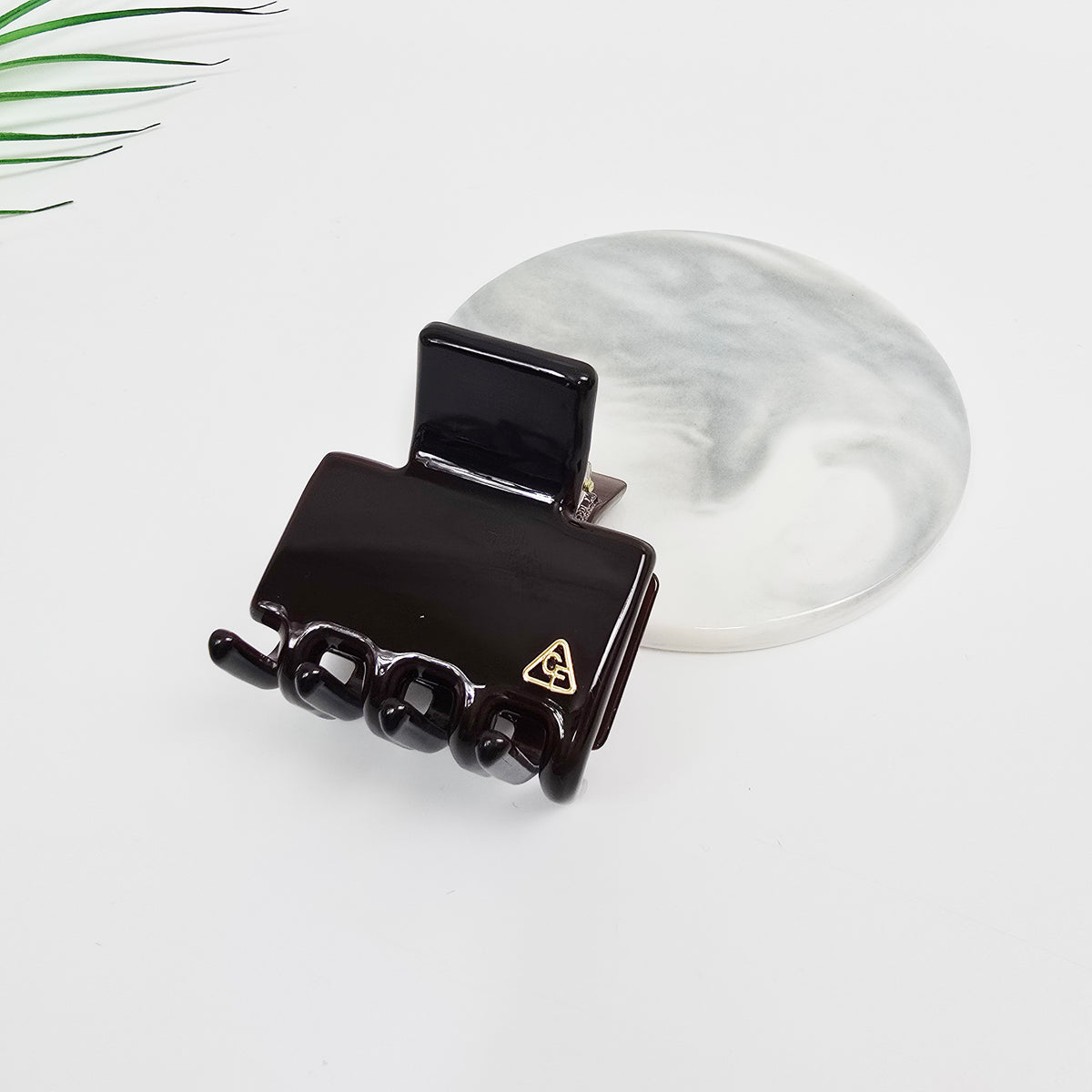 Urban Square Mini Hair Claw Clip 1.8 in – Tortoise & Solid, French-style