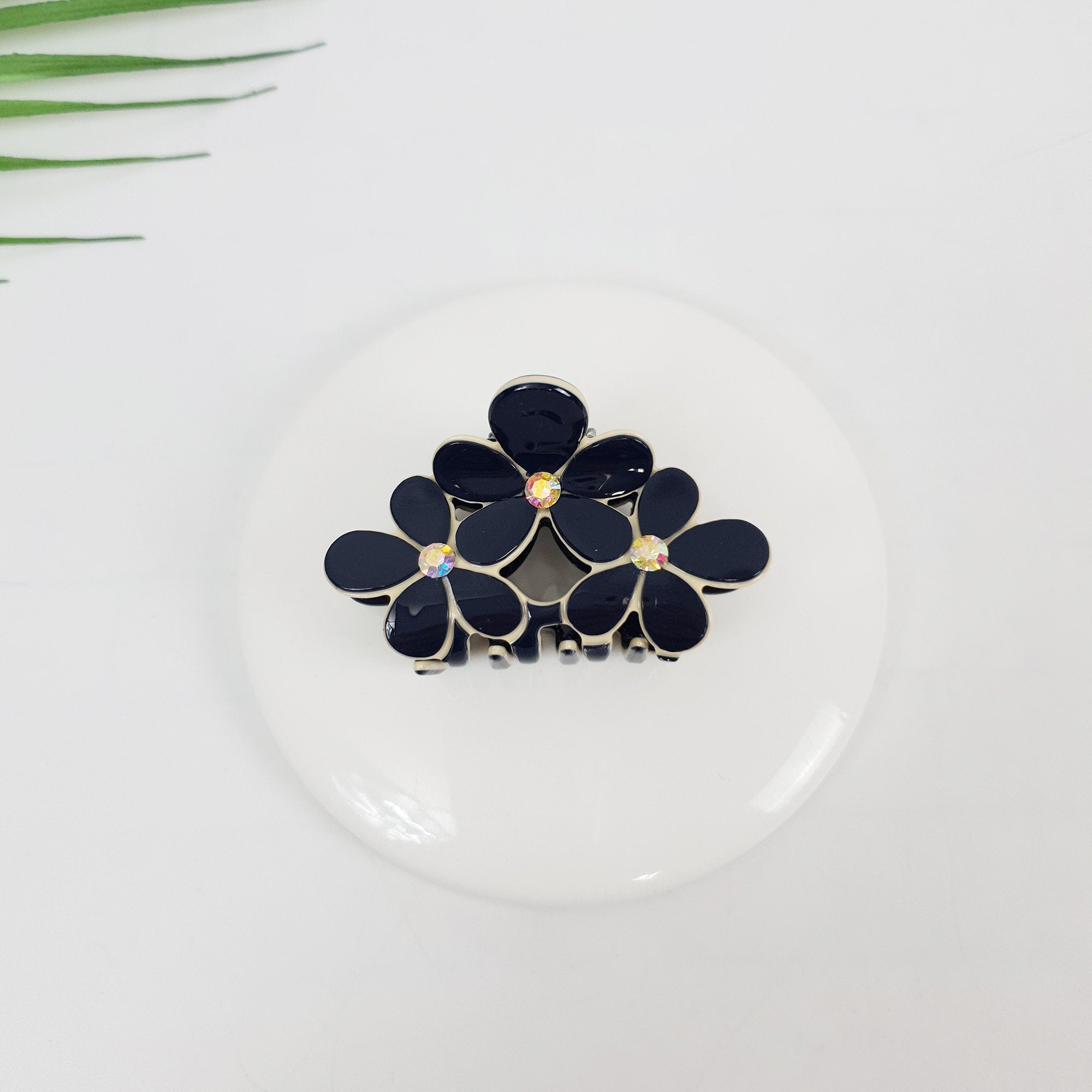 Triple Flower Hair Clips / Luxurious French Hair Pin with Cubic / Hair Accessory for Woman / Pastel Color Mini Claw Clip