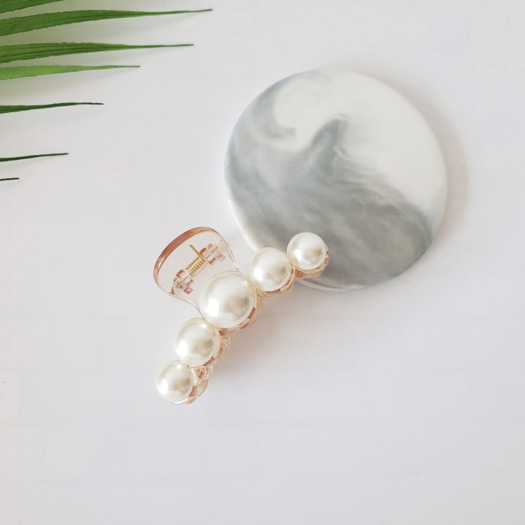 White Big Beaded Pearl Barrette / Vintage Teardrop Hair Claw / Hair Accessory for Woman / Pearl Hair Claw Clip