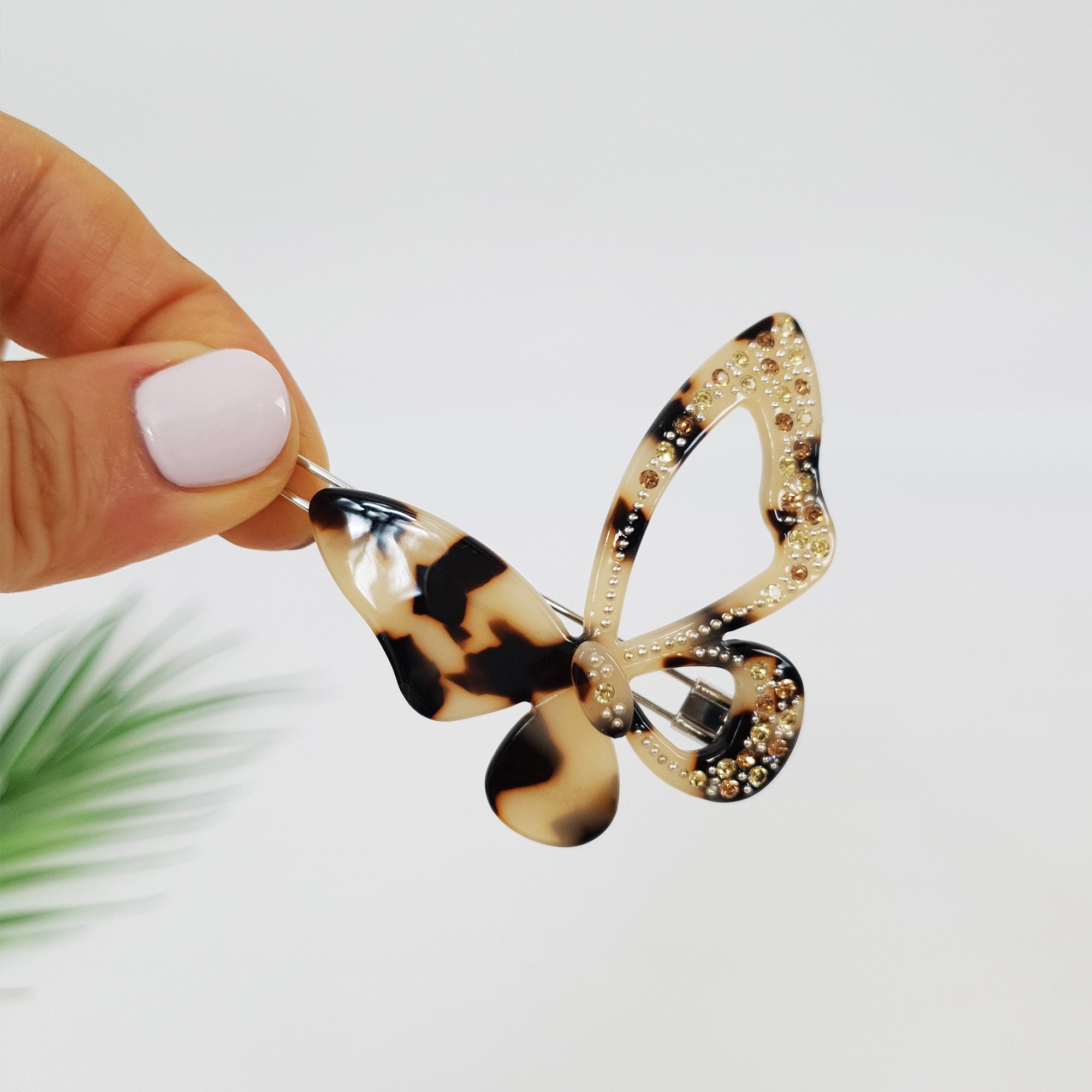 Cellulose acetate butterfly hair clip with rhinestones. Tortoise shell side snap pin for bangs, cute boho hair accessories for women.