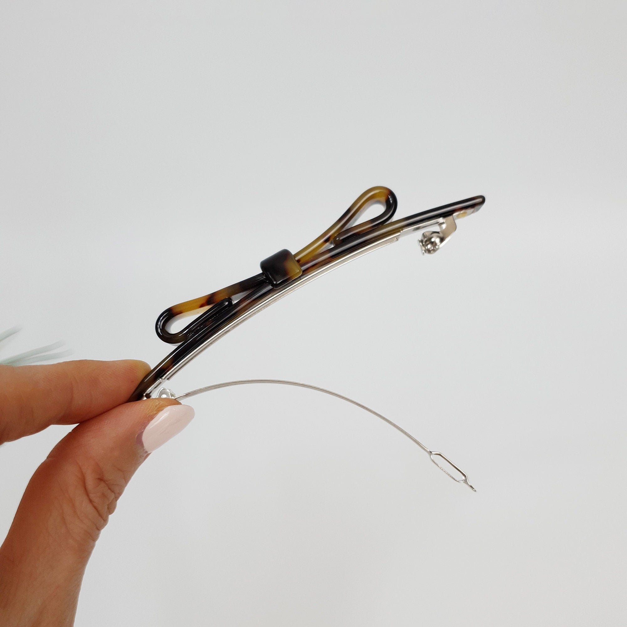 Leopard Long Bow Hair Barrette (4.1 Inch) / Tortoise Shell French Hair Pin / Hair Accessory for Woman / Automatic Hair Clip