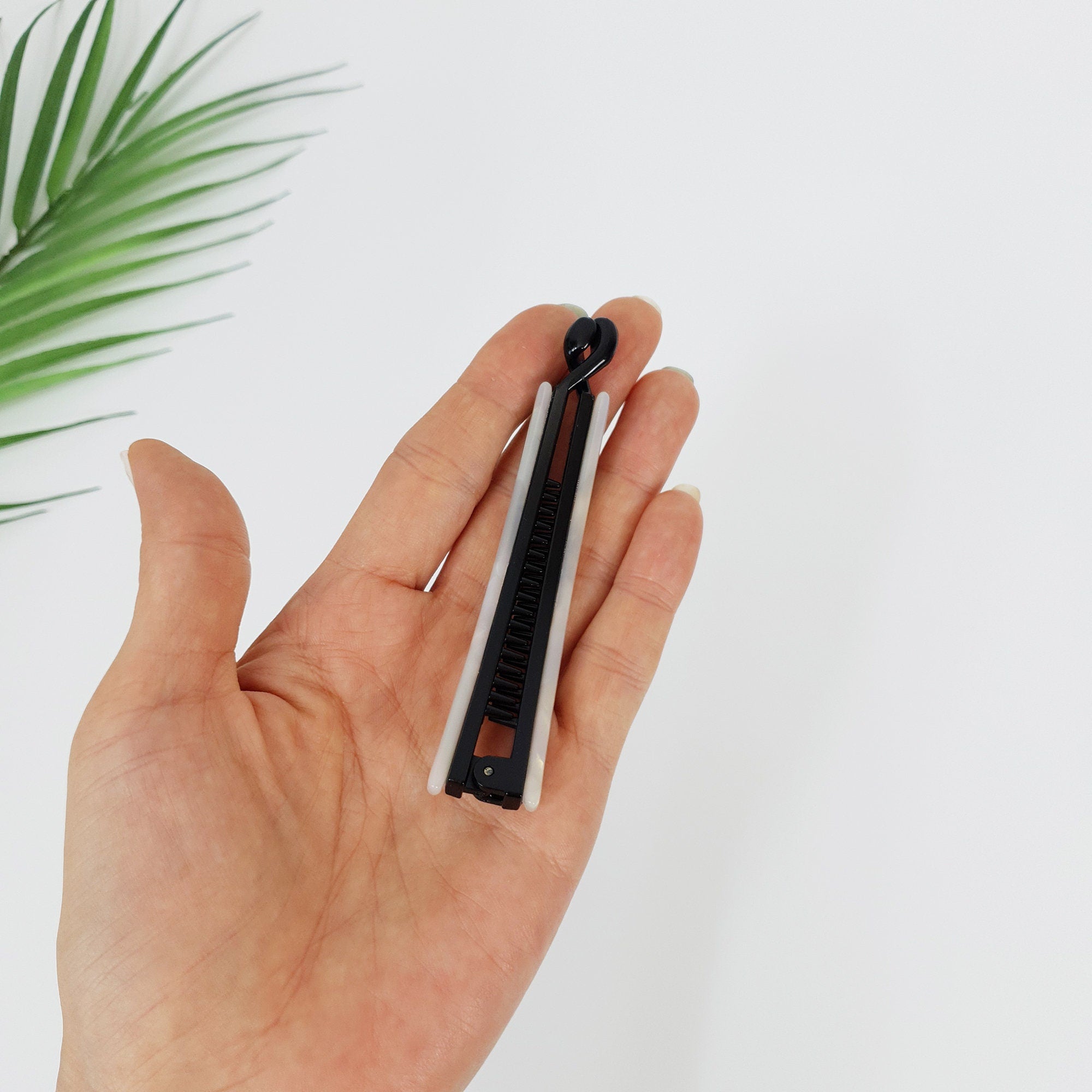 Tortoise Shell Small Slim Banana Clip / Leopard Hair Comb Barrette / Clincher Comb Hair Accessory