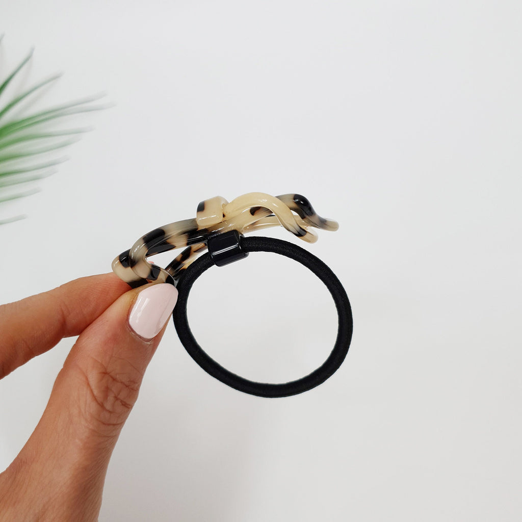 Leopard Double Triangle Ribbon Hair Tie / Tortoise Shell Ponytail Holder / Hair Accessory for Woman / French Hair Pin / Hair Scrunchy
