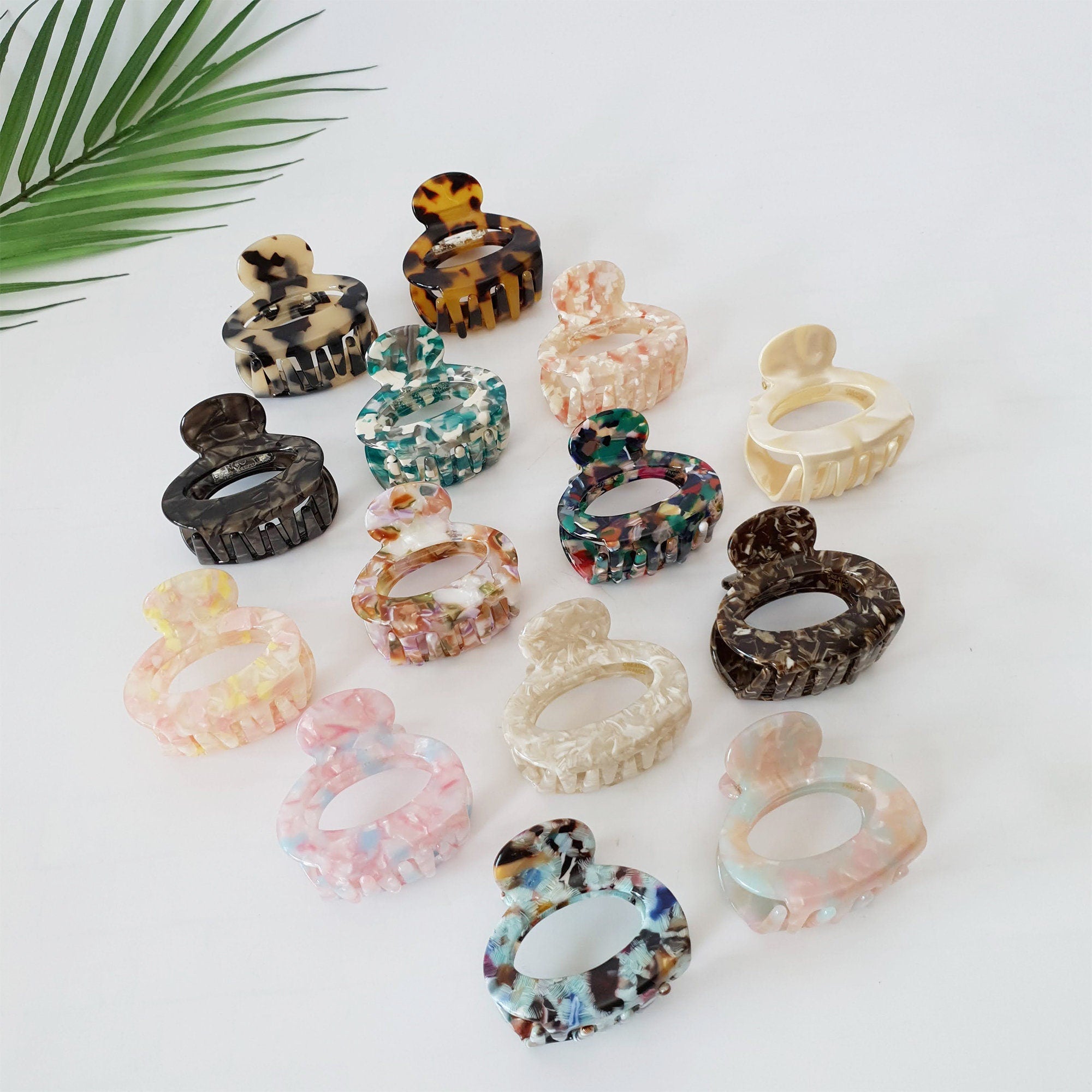 Cellulose Acetate Round Hair Claw Clip 2.2 inch Tortoise Shell Pattern for Half Up Hairstyle