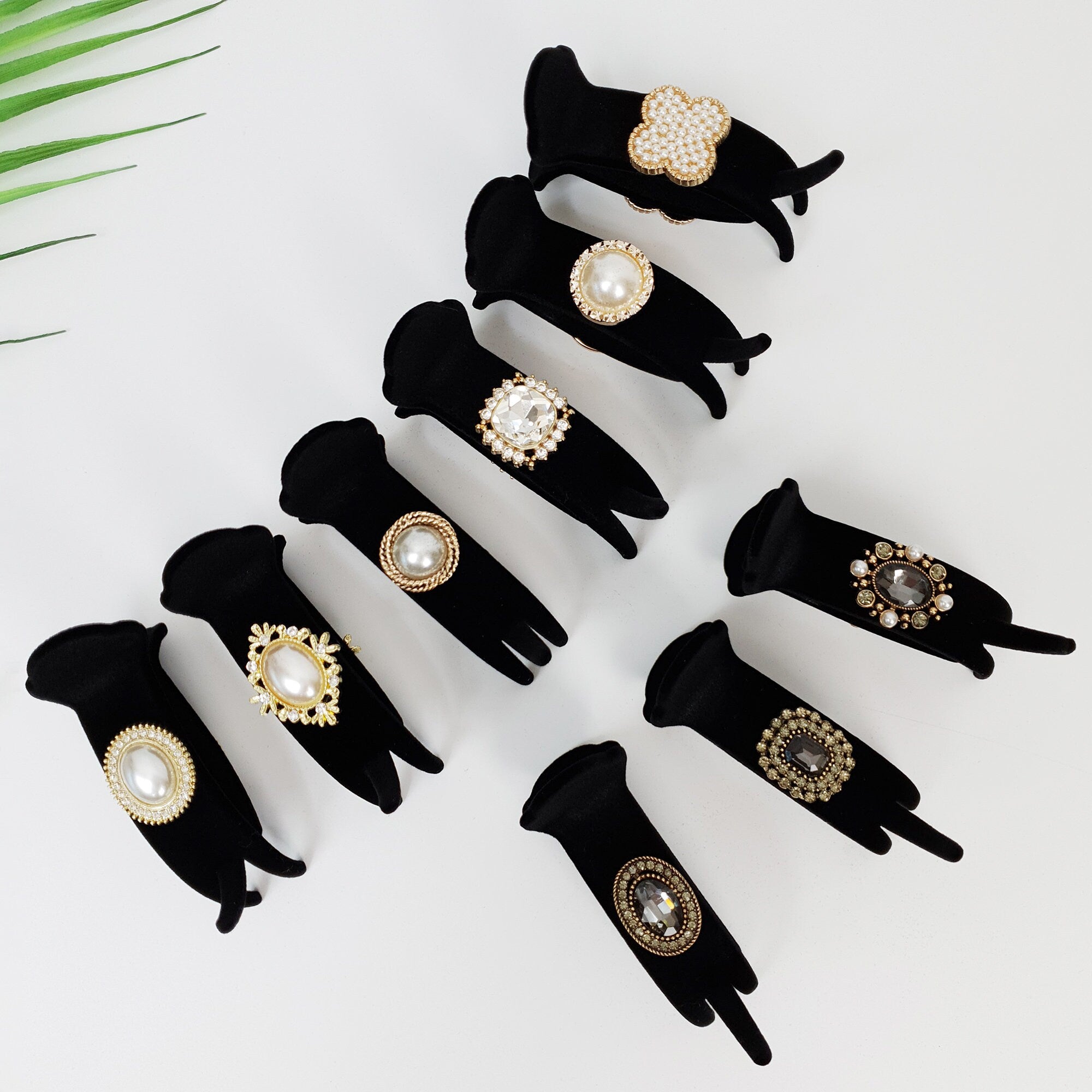 Black Velvet Hair Clip with Pearl Cubic / Simple Round Ponytail Holder / Hair Barrette for Woman / Pearl Hair Claw Clip