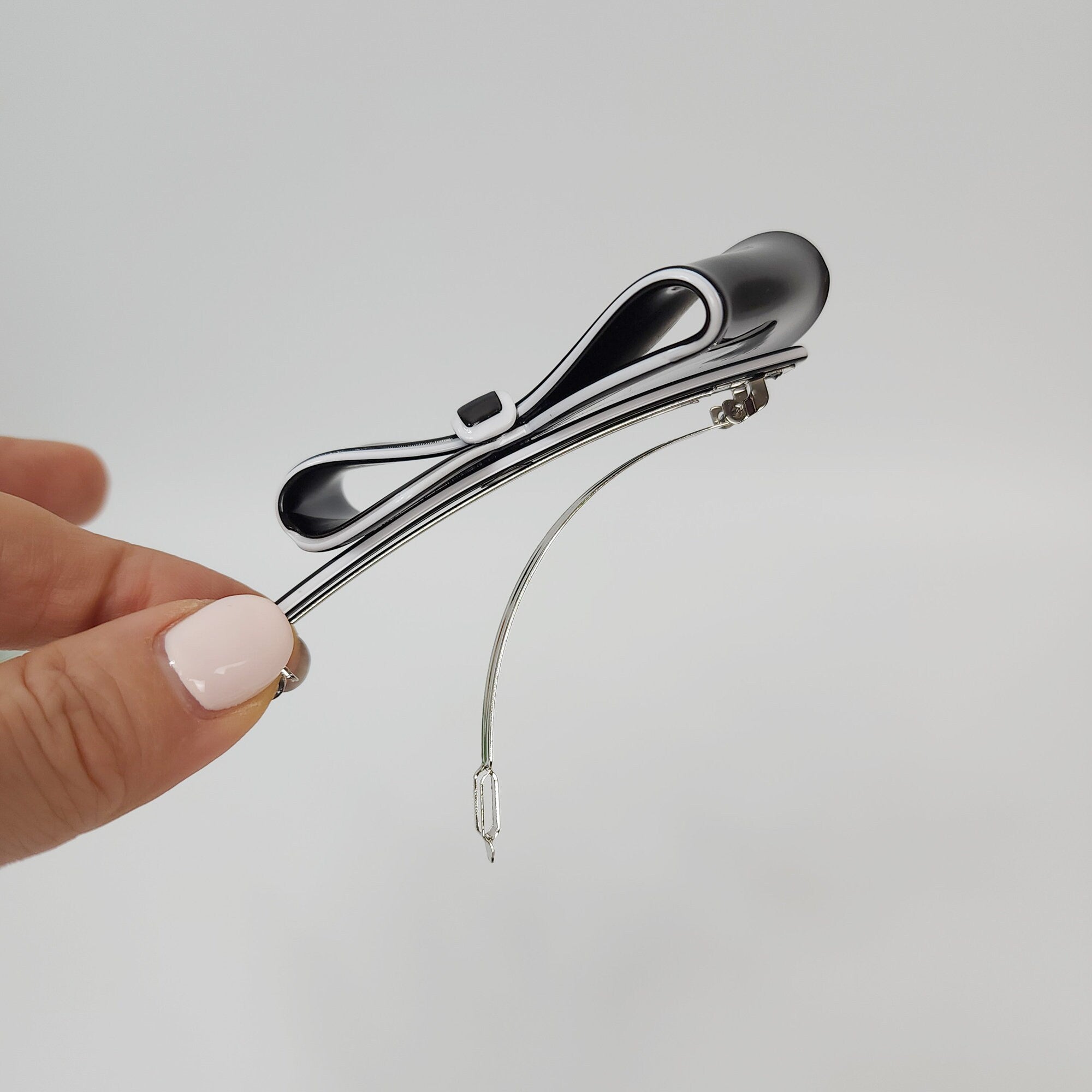 Pastel Color Big Flat Ribbon Hair Barrette (4.0 Inch) / Luxurious French Hair Pin / Hair Accessory for Woman / Automatic Hair Clip